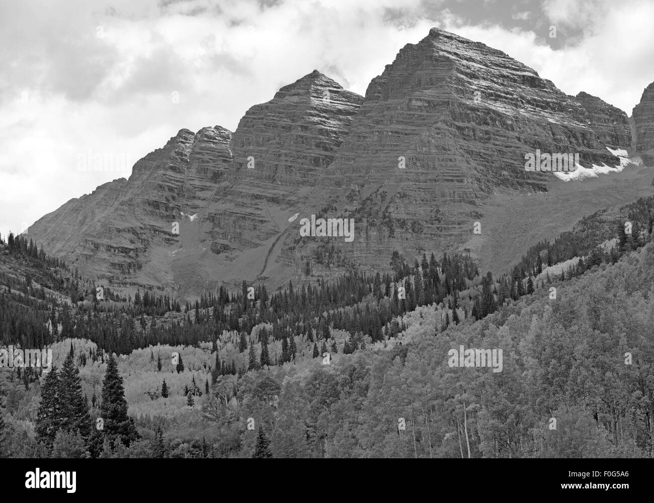 Maroon Bells, Elk Range in der Nähe von Aspen, Colorado, USA Stockfoto