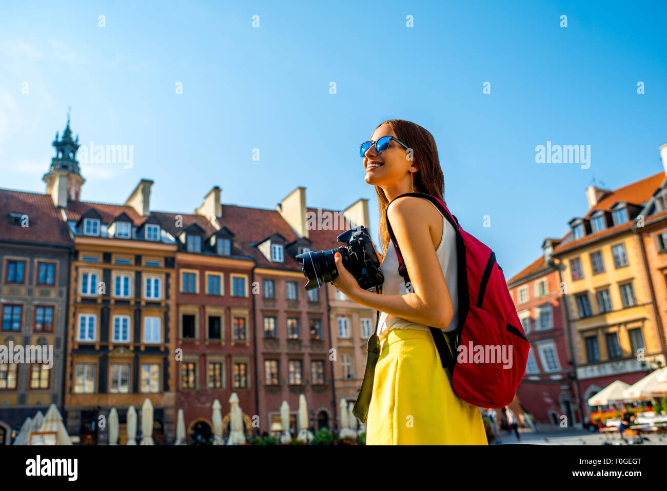 Weibliche Reisende in Warschaus Altstadt Stockfoto