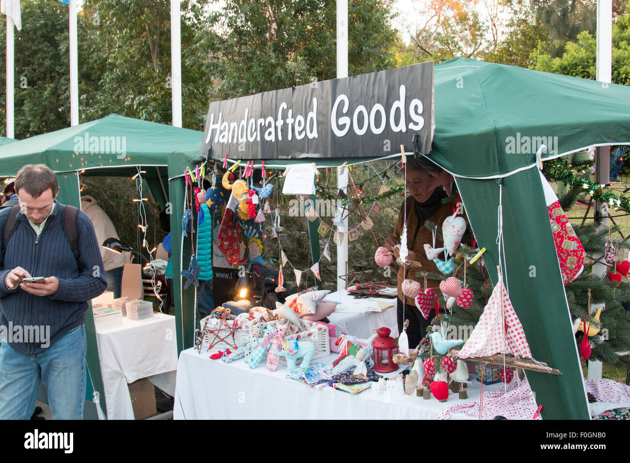 Sydney, Australien. 15. August 2015. Jedes Jahr veranstaltet die deutsche internationale Schule in Terrey Hills Sydney einen Winter Weihnachtsmarkt mit Ständen, traditionelle deutsche Küche und Wein und zahlreiche Veranstaltungen zur Unterhaltung der Kinder, die teilnehmen. Bildnachweis: model10/Alamy Live-Nachrichten Stockfoto