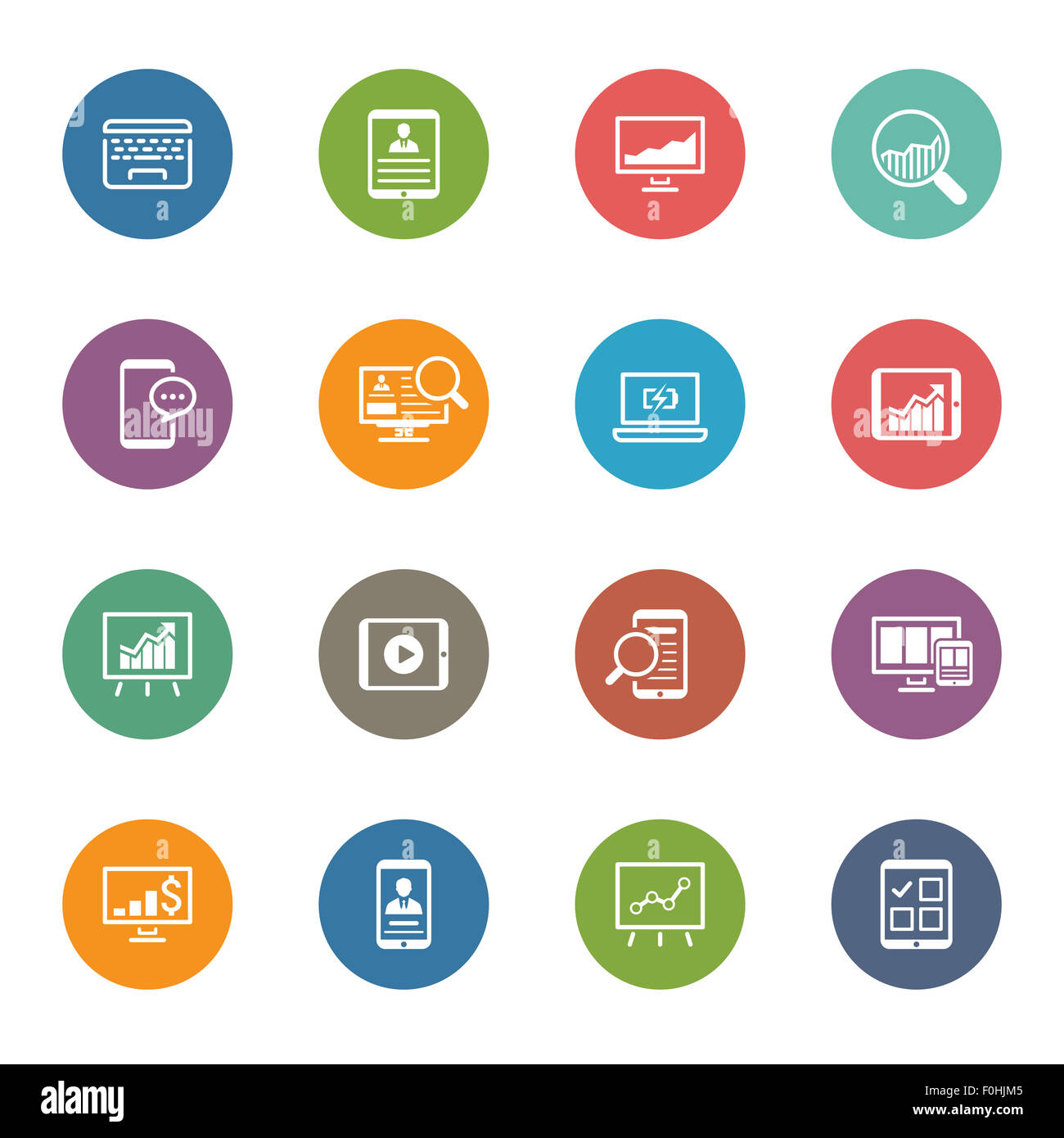 Flache farbige Icon Set von Laptop, Tablet, Handy, Computer, Analyse, Kommunikation, Präsentation, Film, Suche, Kompatibilität, Stockfoto