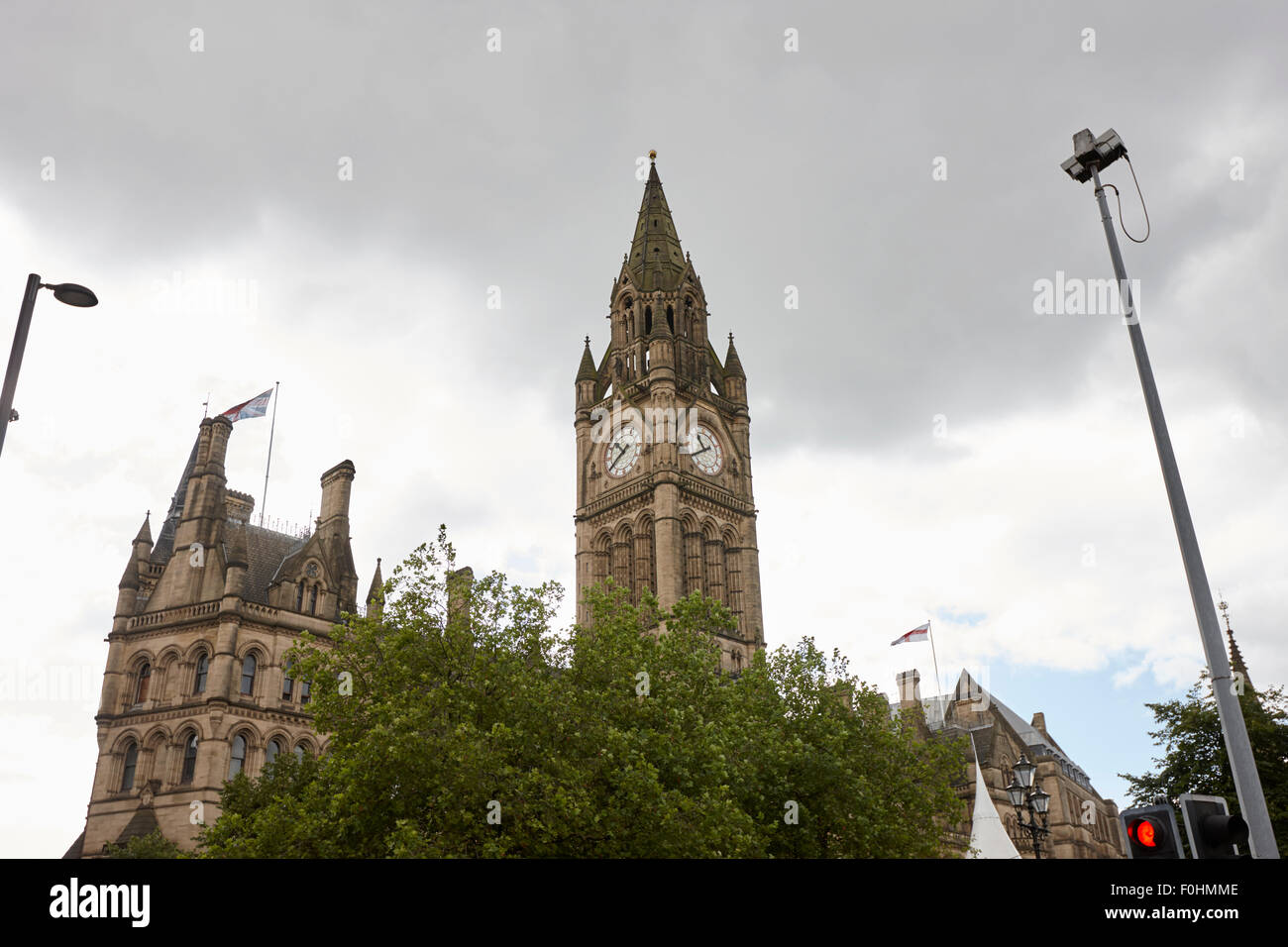 CCTV-Kamera außerhalb Rathaus von Manchester England UK Stockfoto
