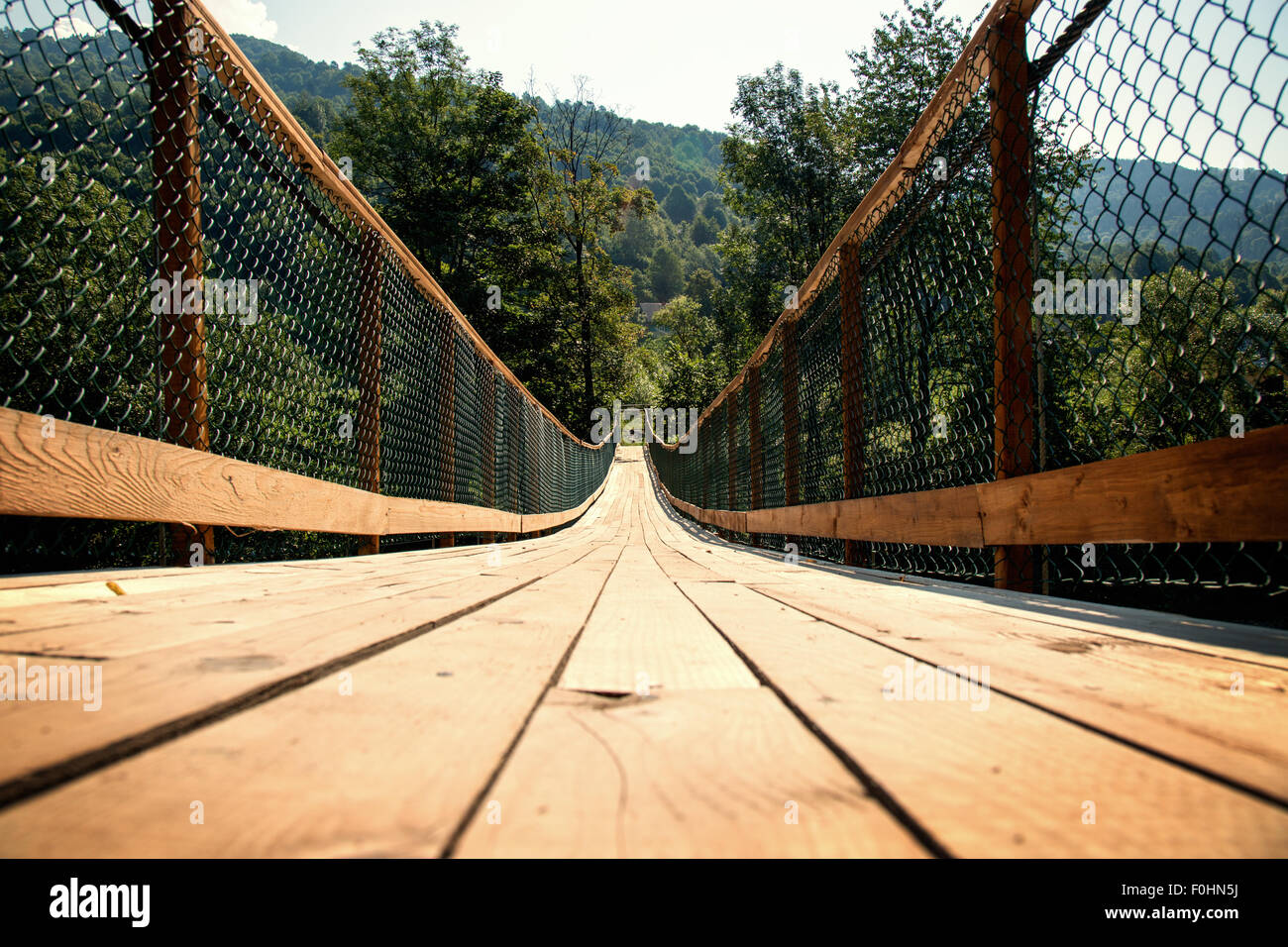 lange Holzbrücke. Stockfoto
