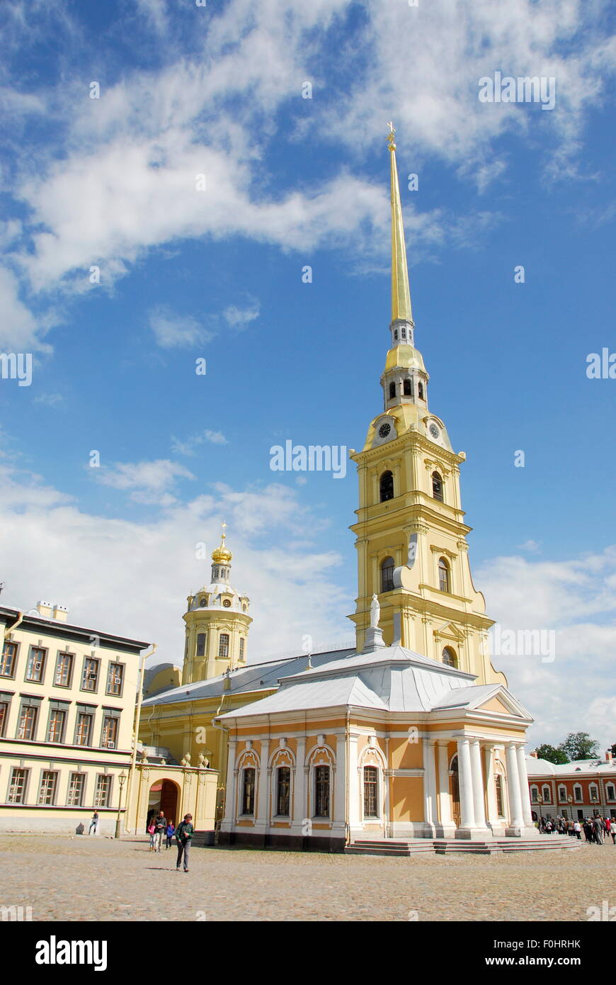 Der Heiligen Peter und Paul Kathedrale russisch-orthodoxen Kathedrale in der Peter und Paul Fortress in St. Petersburg, Russland. Stockfoto