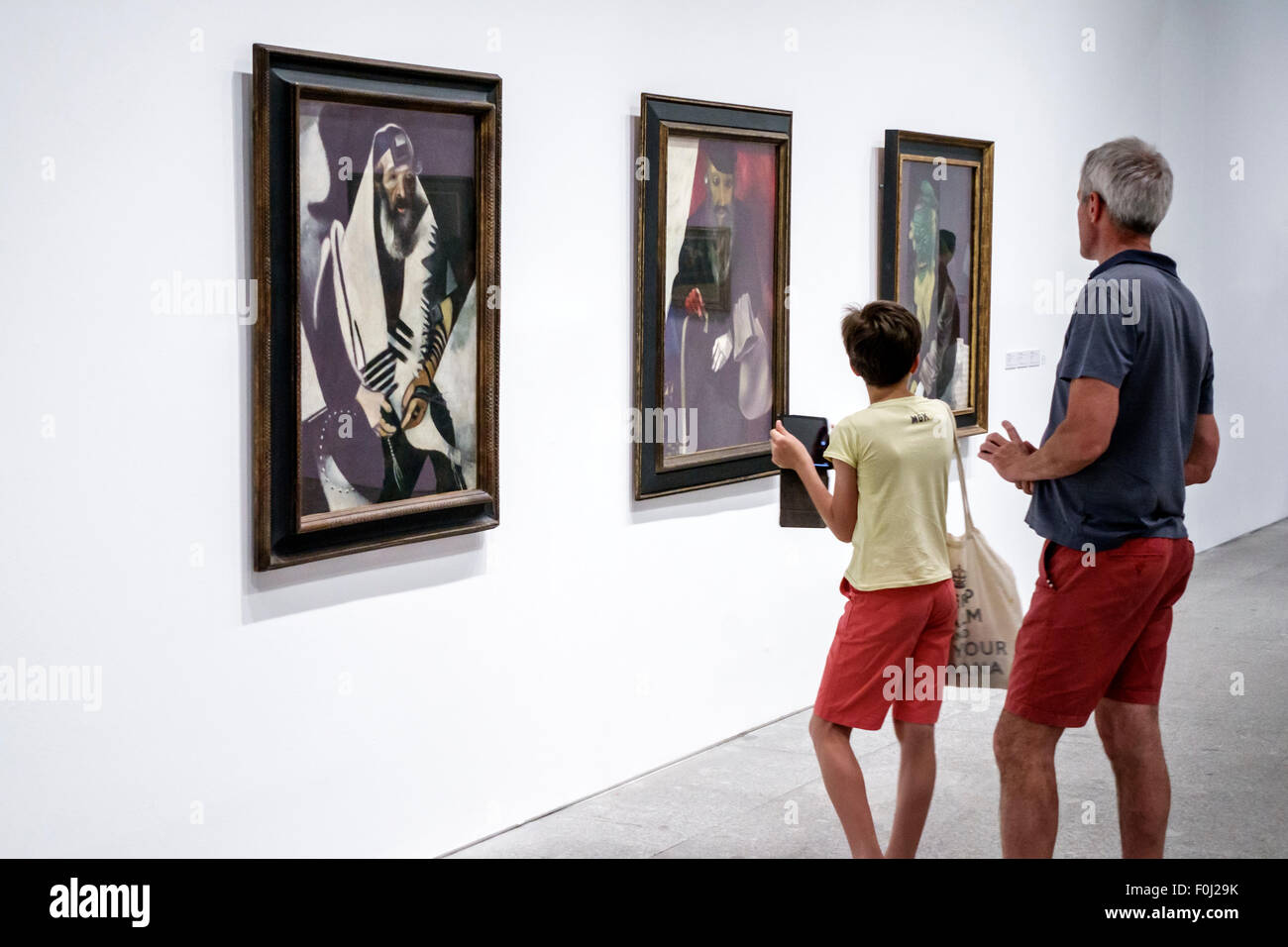 Madrid Spanien,Europa,Spanisch,Hispanic,Centro,Atocha,Calle de Santa Isabel,Museo Nacional Centro de AR Stockfoto