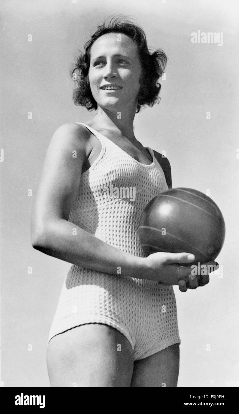 Sport, Gymnastik, Frau mit Ball, Hinrich Medau Gymnastikschule, Berlin, 1930, Zusatzrechte-Clearences-nicht vorhanden Stockfoto