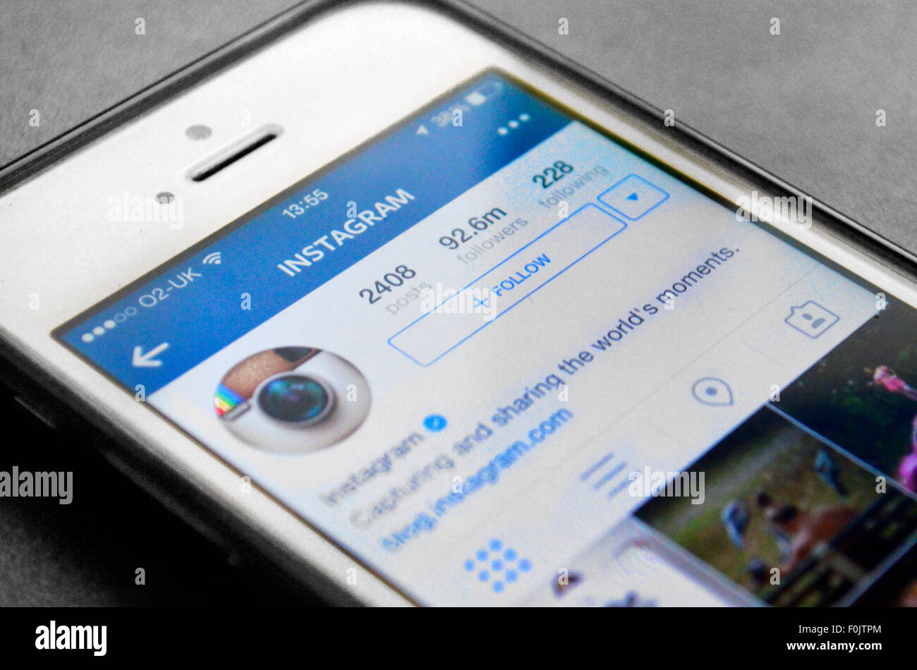 Instagram-app auf Iphone folgen Stockfoto