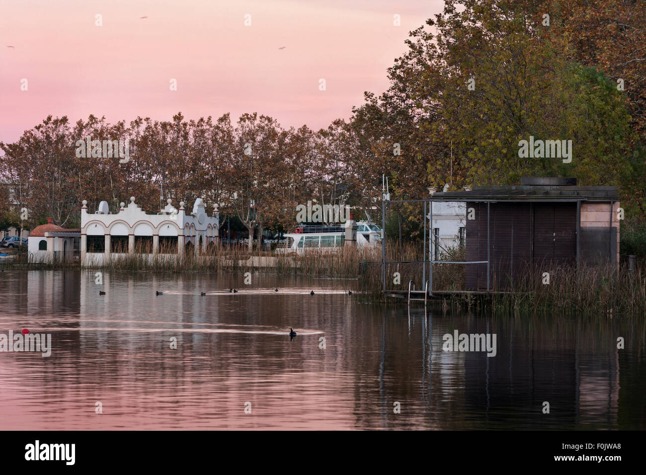 Banyoles Teich. Pesqueres. Stockfoto