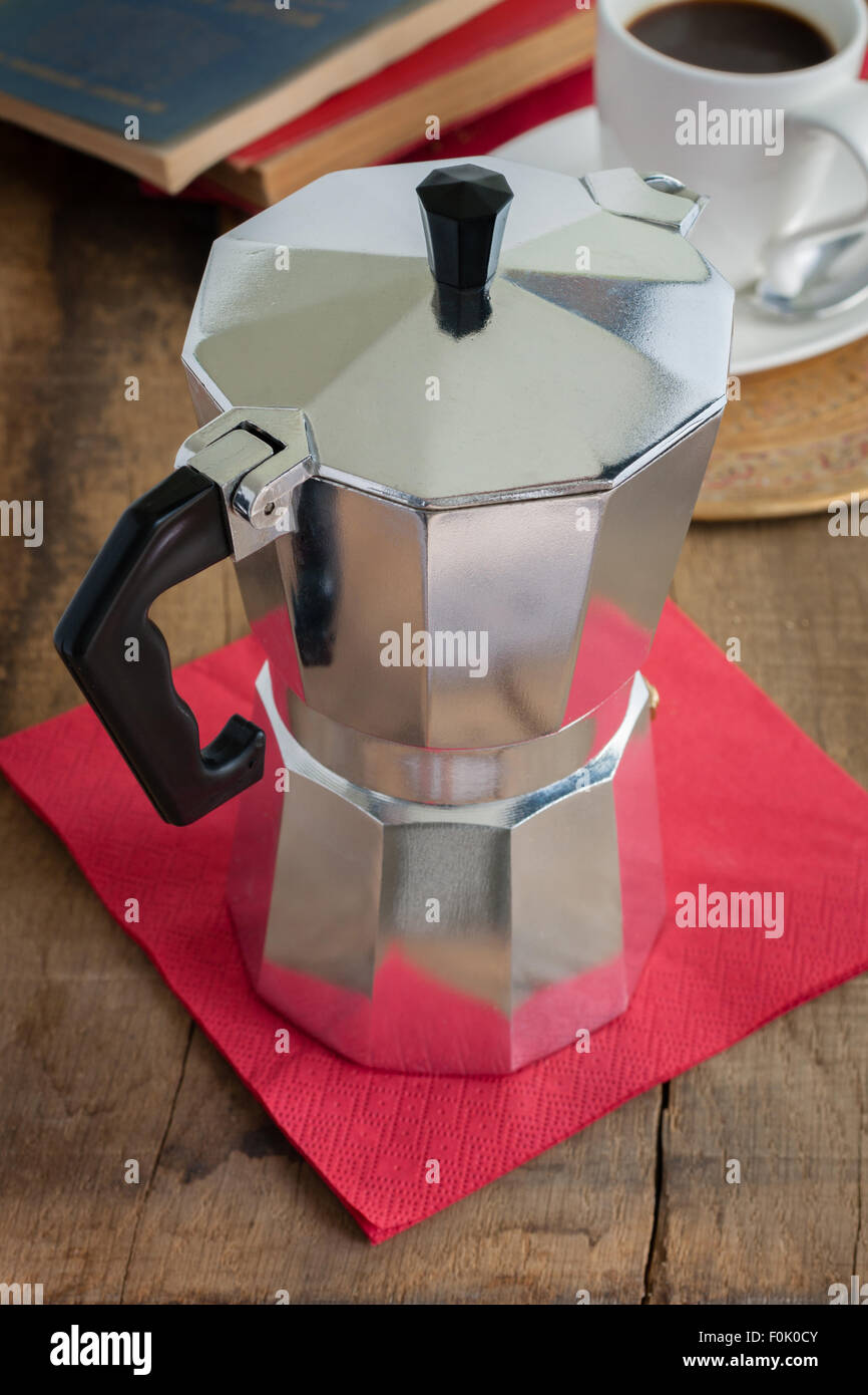 Traditionellen Stil italienischen Moka oder Macchinetta Kaffee Kanne Stockfoto