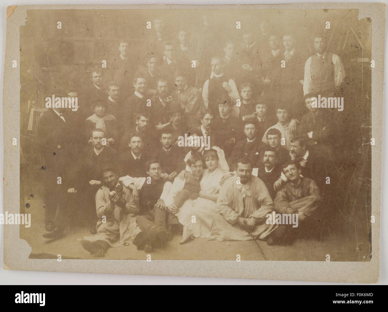 Gruppenbild an Académie Julian, Kunstschule, Axel Gallén, in Paris, 1884 studierte. Gruppenbild an Académie Julian, Kunstschule, wo Axel Gallén Stockfoto