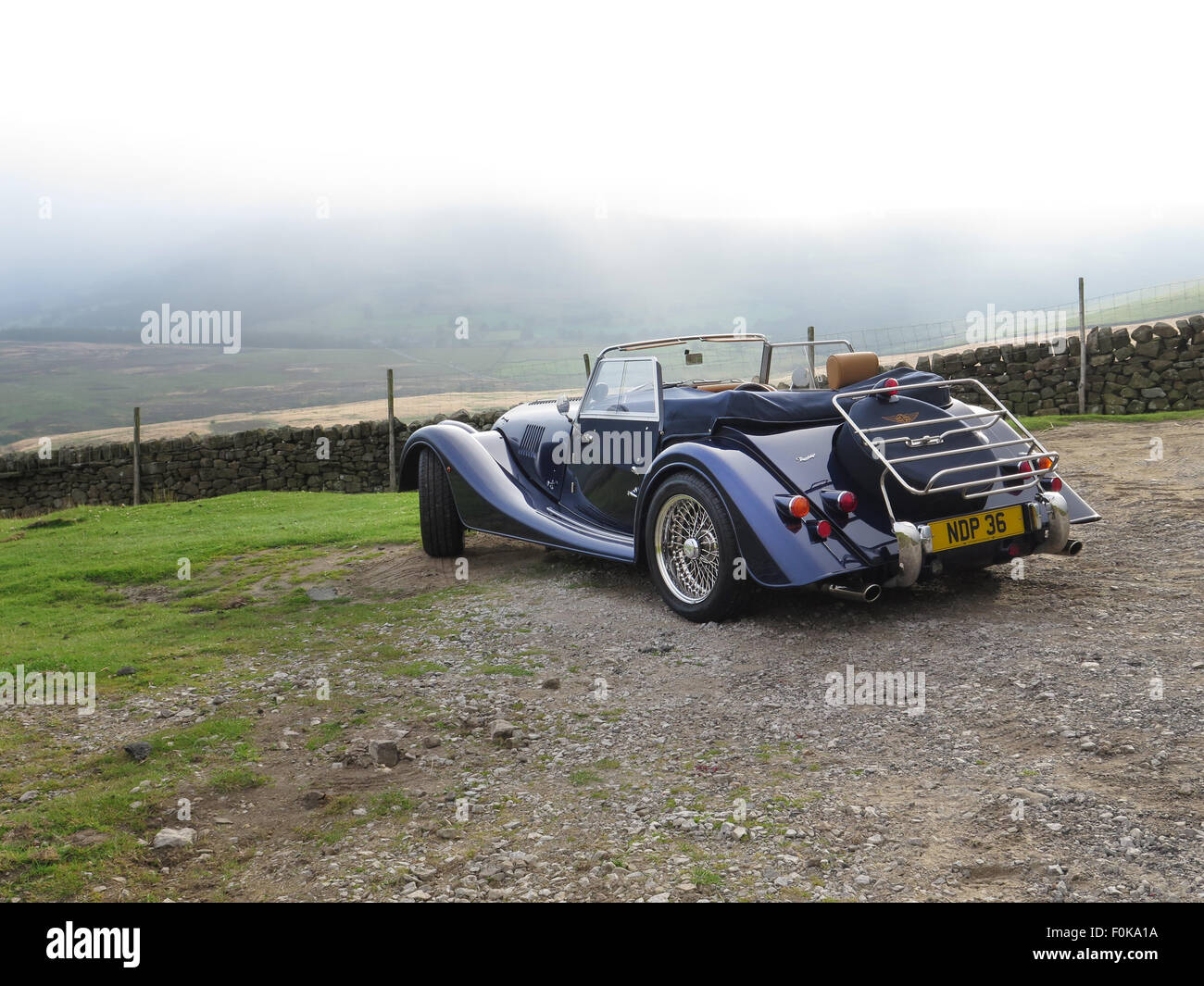 Morgan 4/4 Roadster Sportwagen, fotografiert in den Yorkshire Dales Stockfoto