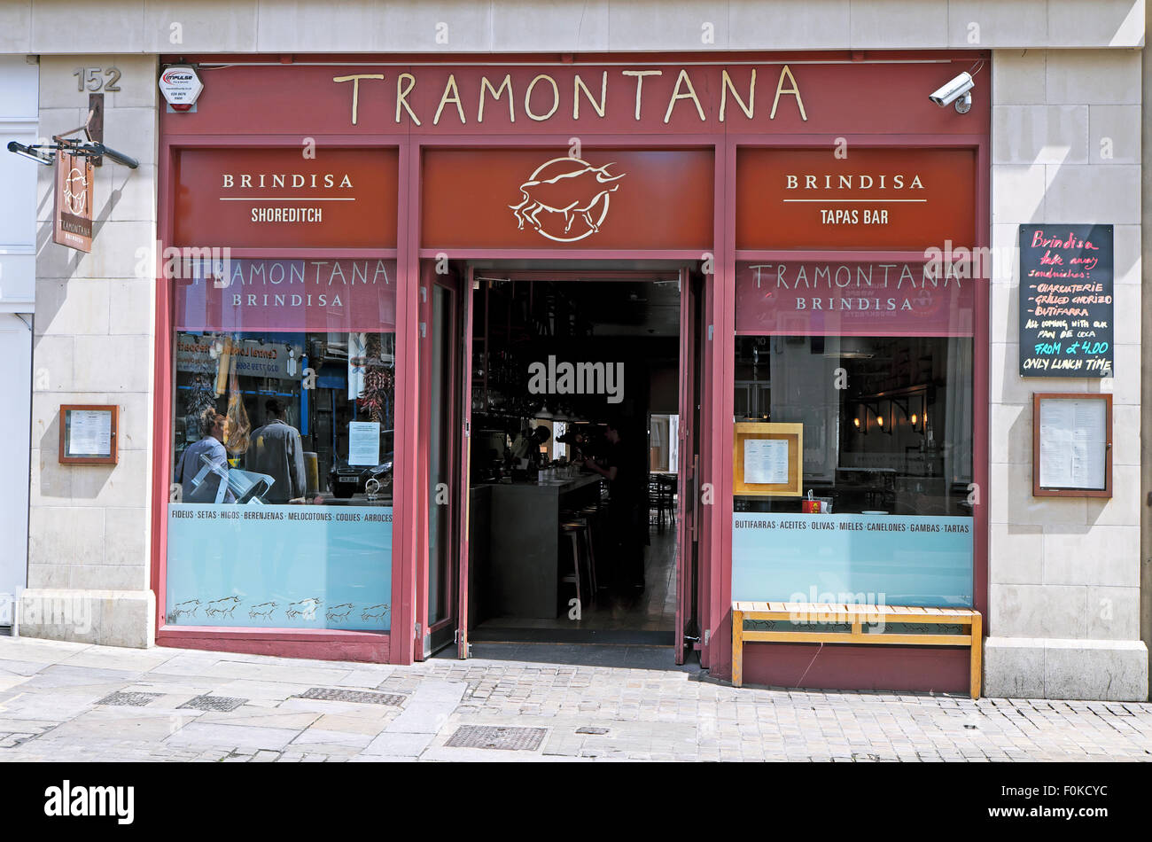 Außenansicht des Tramontana-Tapas-Bar in Shoreditch London UK KATHY DEWITT Stockfoto
