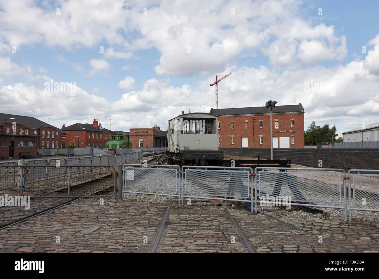 Museum für Wissenschaft und Industrie mit Abschnitt der ehemaligen Liverpool und Manchester Bahn Manchester England UK Stockfoto