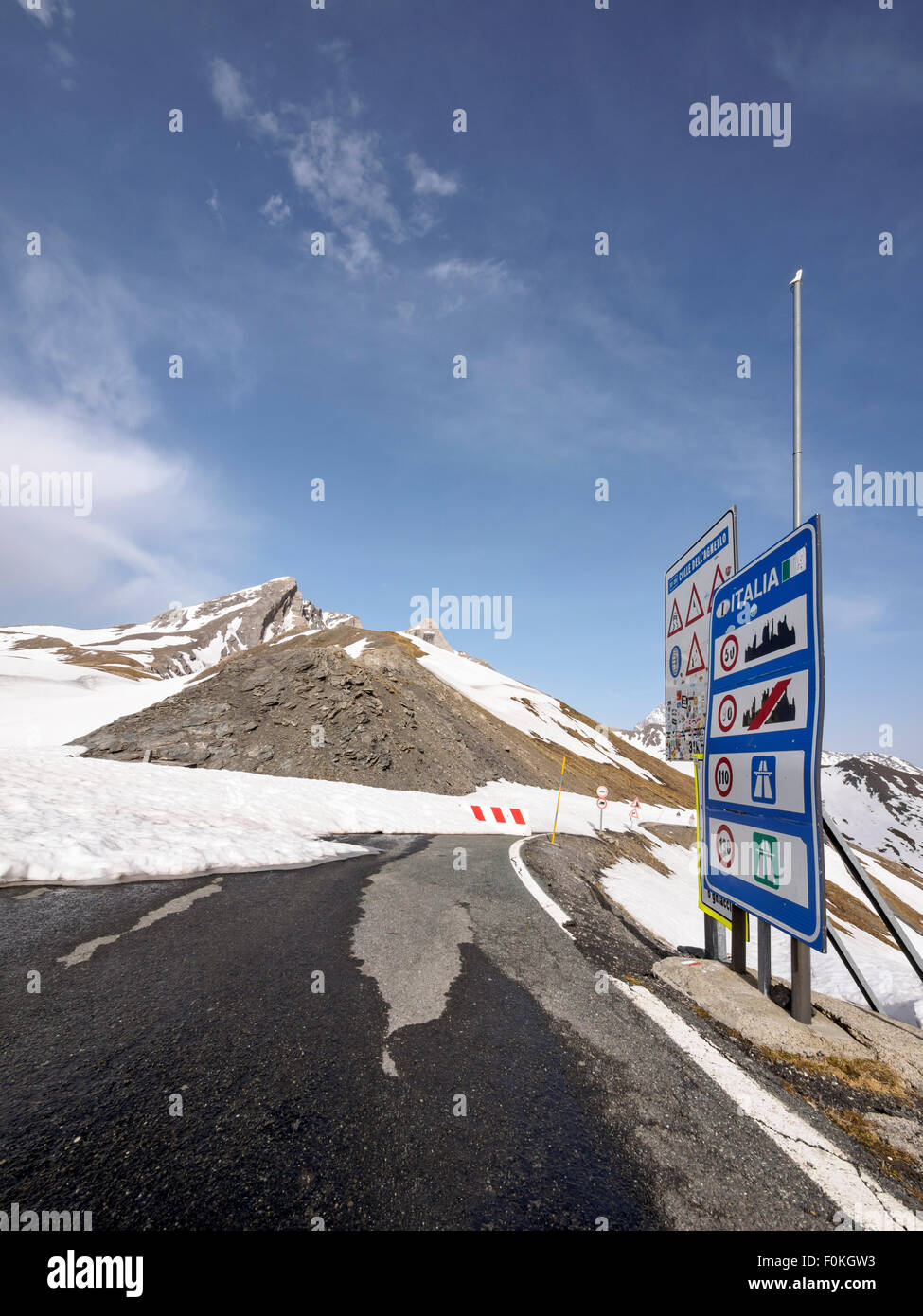 Italien, Piemont, Col Agnel, Gebirgspass im Winter geschlossen Stockfoto