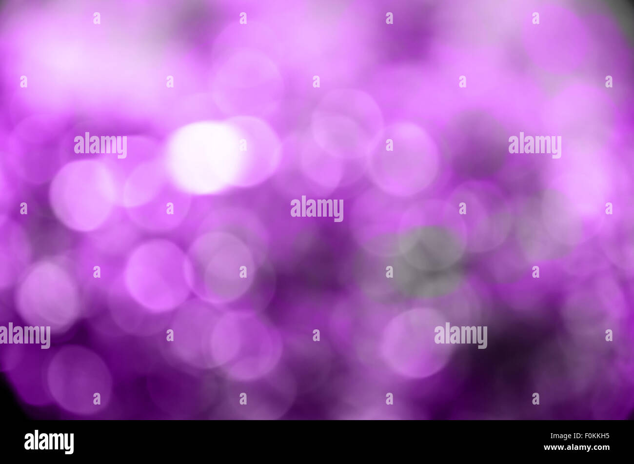 Unschärfe der violetten Farbe heller Hintergrund Stockfoto