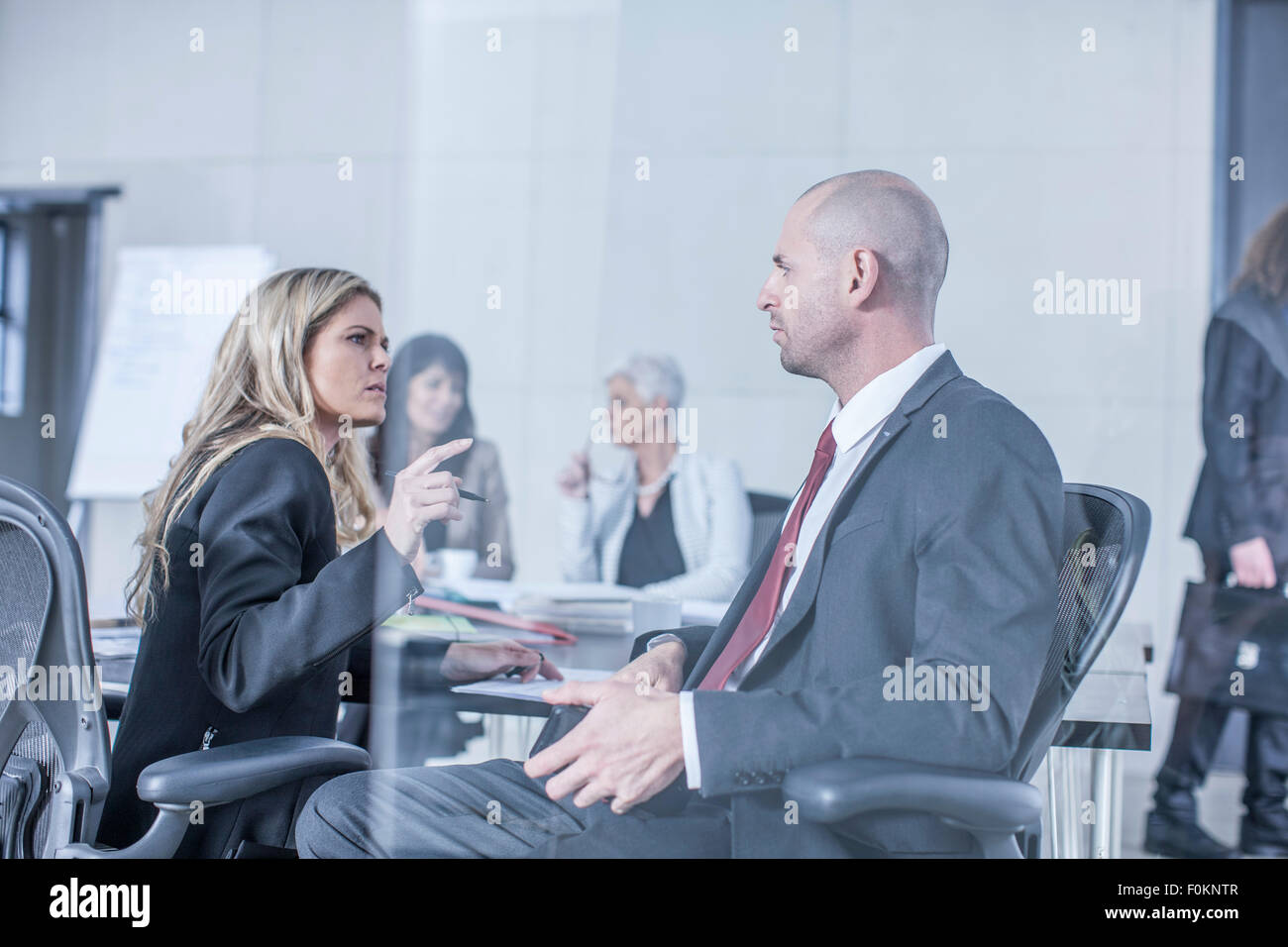 Geschäftsleute treffen im Sitzungsraum Stockfoto