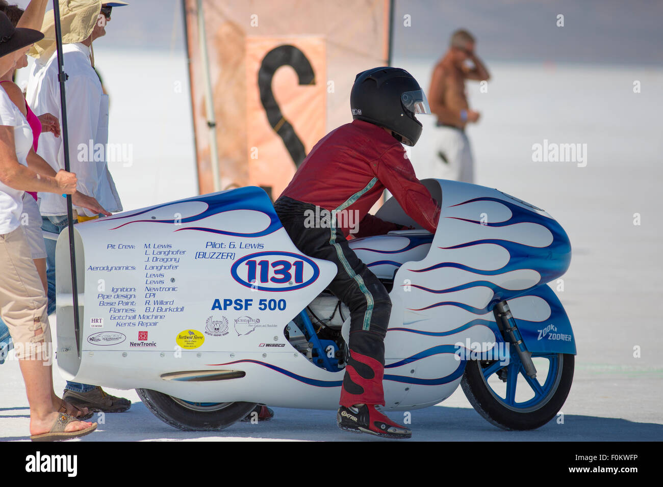 G. Lewis auf seinem weißen und blauen super-Bike in die Welt der Geschwindigkeit, in der Nähe von Salt Lake City, 2012. Stockfoto