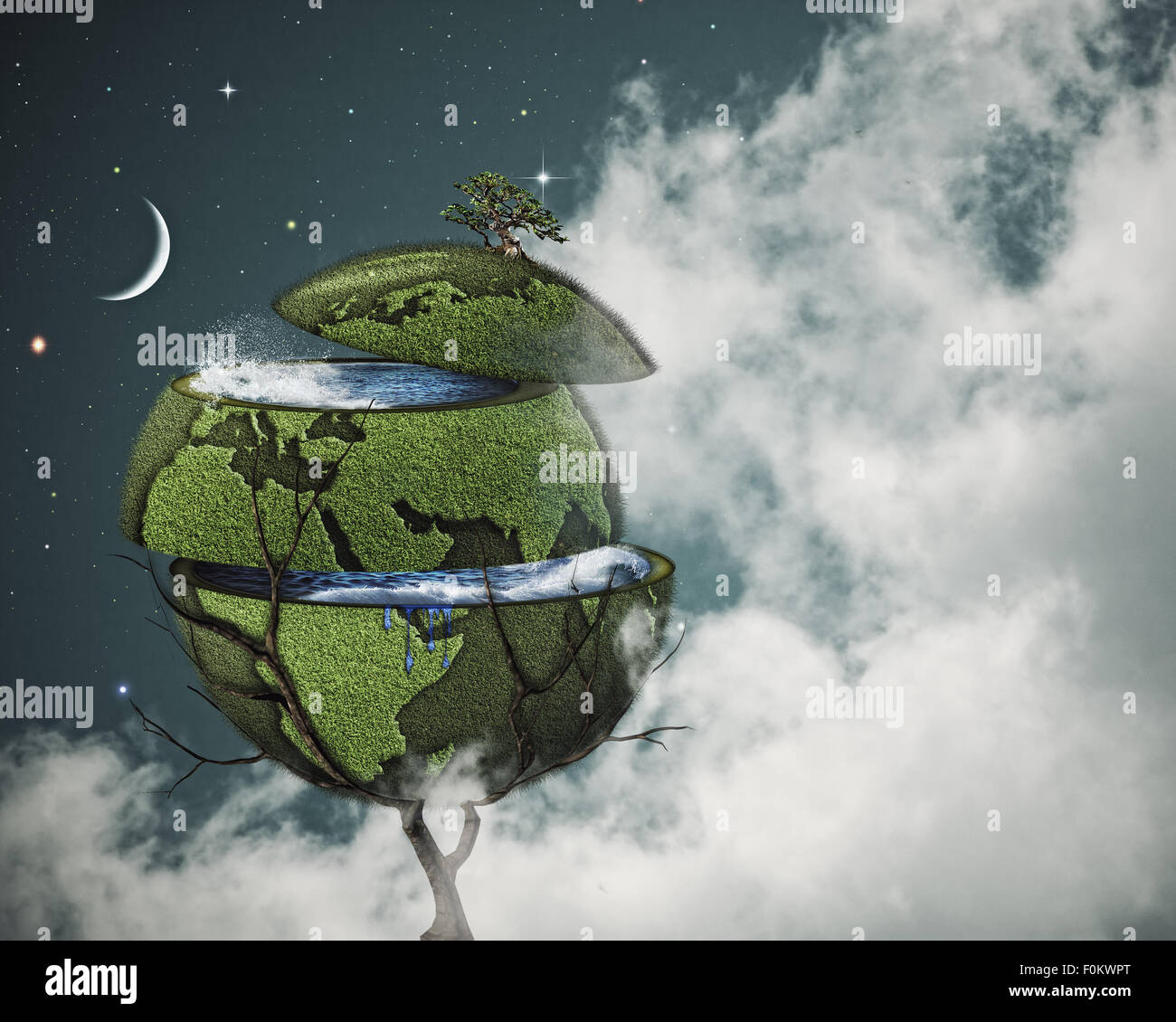 Globale Erwärmung-Konzept. Erde auf den Weltenbaum gegen bewölkten Himmel geschnitten Stockfoto