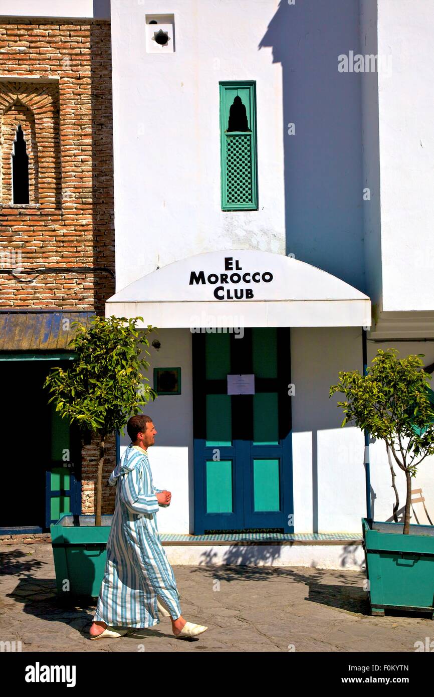 Person zu Fuß In der Kasbah, Tanger, Marokko, Nordafrika Stockfoto