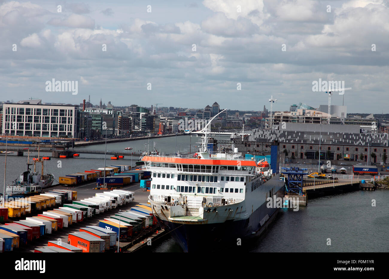 Europäischen Bemühungen, P & O Ro/Ro-Fähre über die irische See Stockfoto