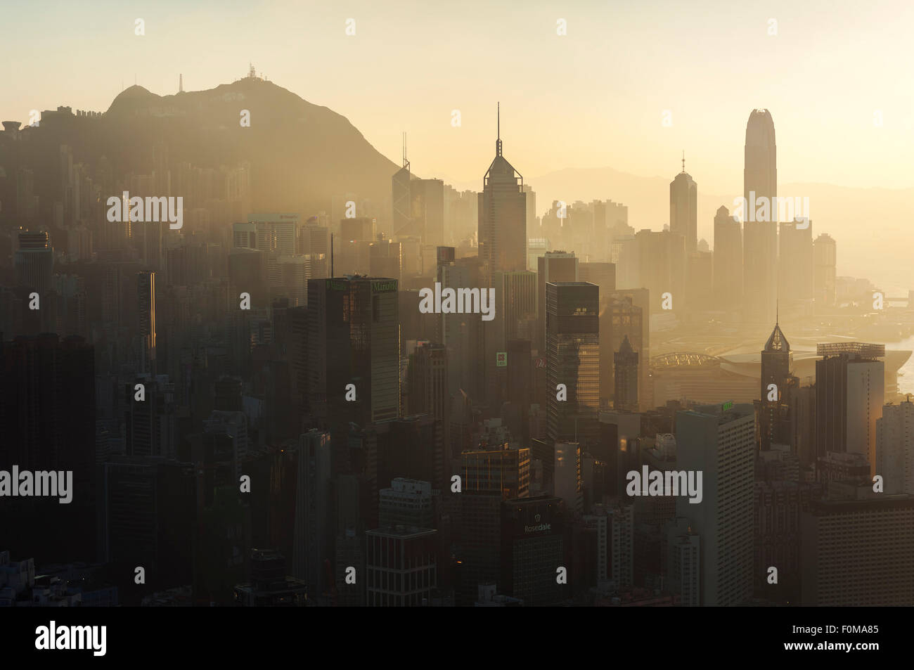 Die Luftverschmutzung über Hong Kong Insel Stockfoto