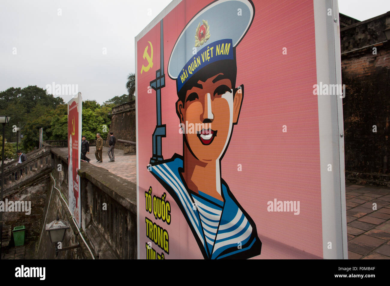 kommunistische Propaganda-Plakate in Hanoi, Vietnam Stockfoto