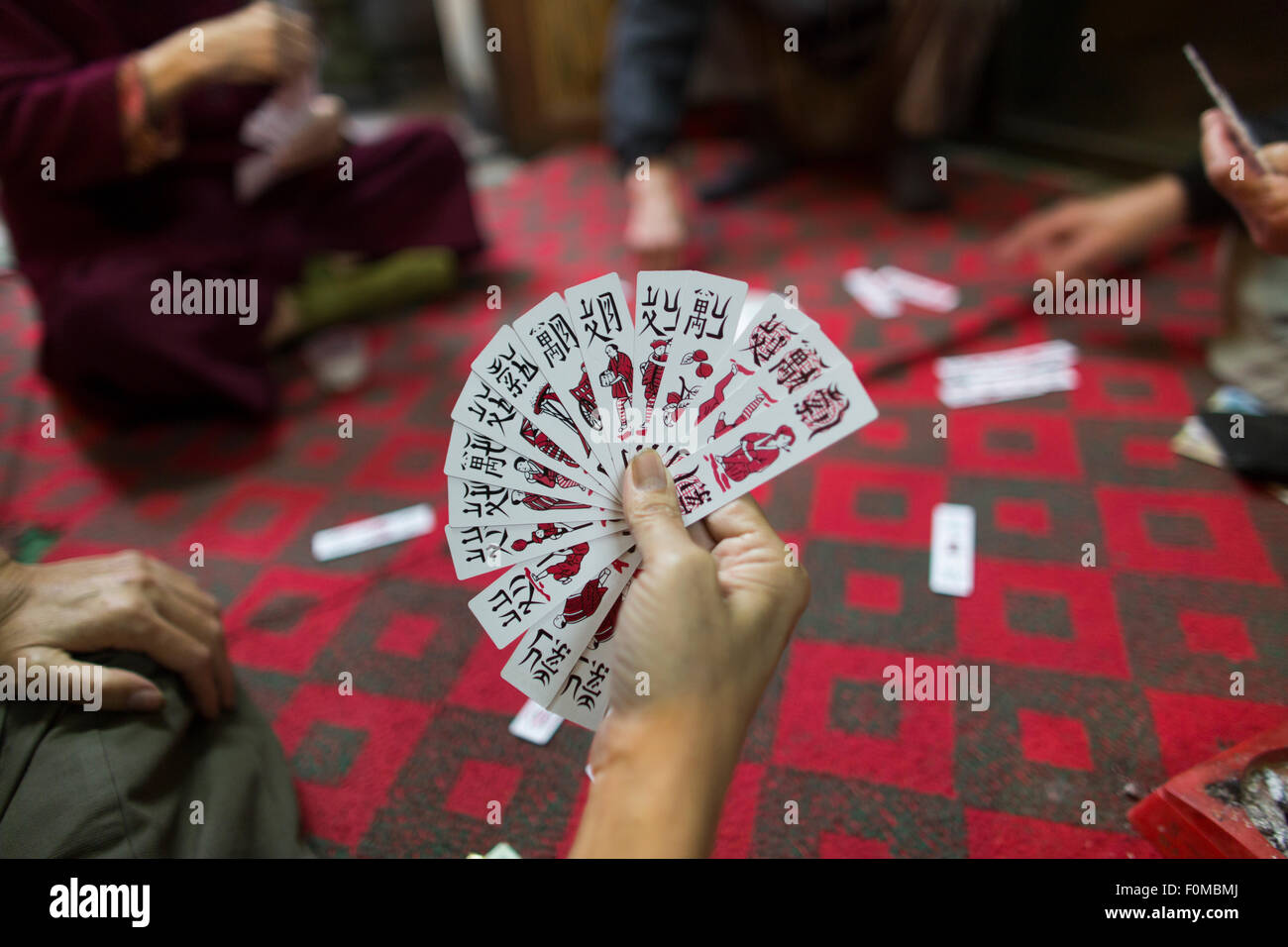 Spielkarten in Hanoi, Vietnam Stockfoto