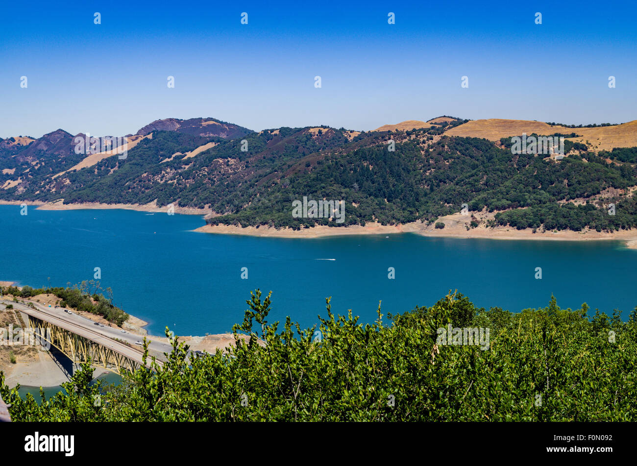 Lake Sonoma Sonoma County Kalifornien Stockfotografie Alamy lake-sonoma-sonoma-county-kalifornien-stockfotografie-alamy
