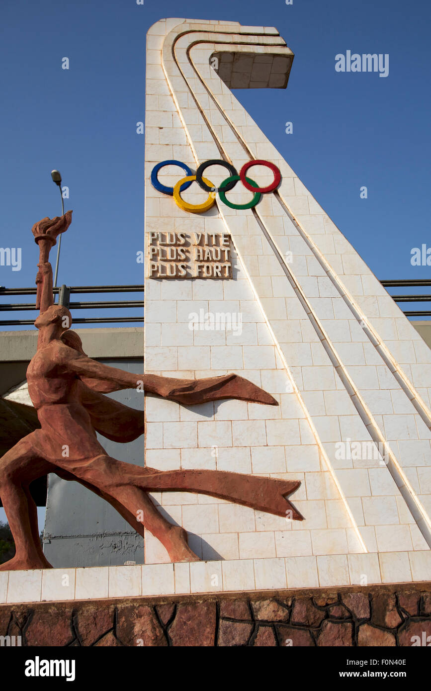 Olympische Spiele-Skulptur in der Stadt Bamako in Mali Stockfoto