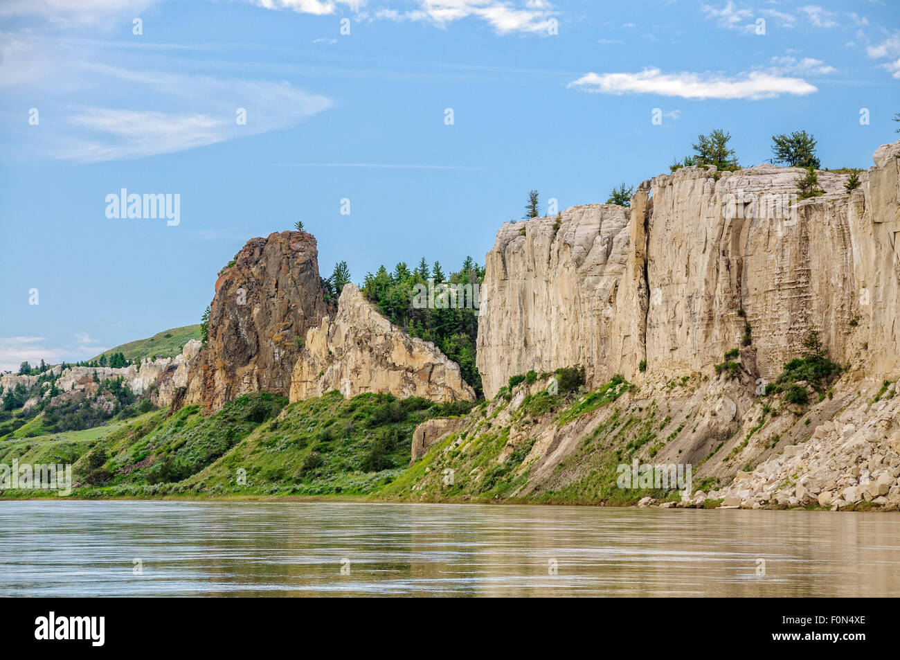 Kreidefelsen und Labarge Rock, in der Nähe von Eagle Creek auf den Upper Missouri River Breaks National Monument, Montana. Stockfoto