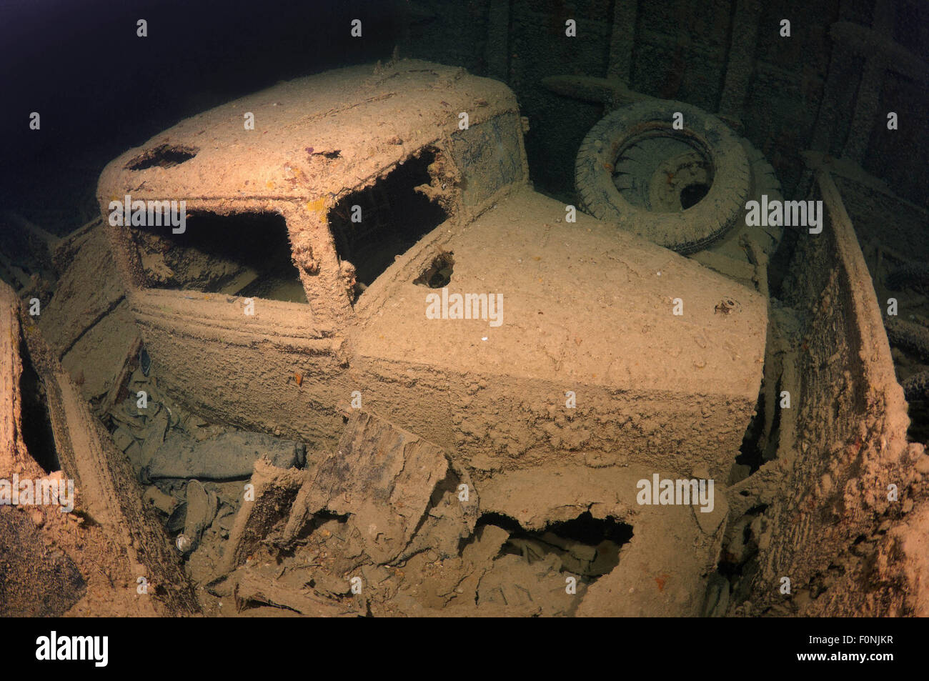 Rotes Meer, Ägypten. 15. Oktober 2014. LKW auf Schiffswrack SS Thistlegorm (British bewaffnet Schiff der Handelsmarine), Rotes Meer, Ägypten. © Andrey Nekrassow/ZUMA Wire/ZUMAPRESS.com/Alamy Live-Nachrichten Stockfoto