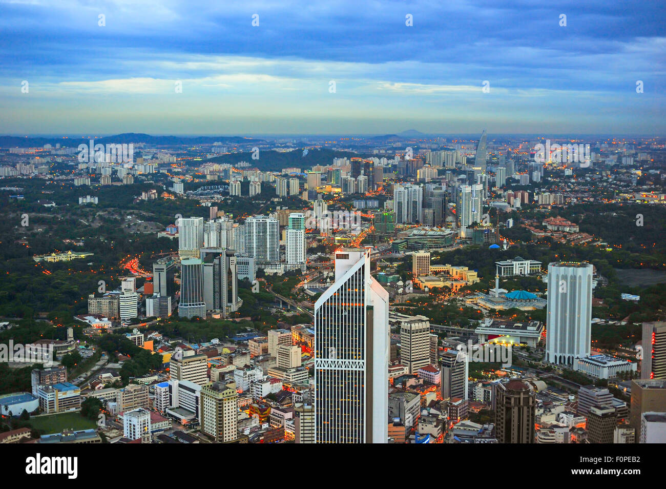 Luftaufnahme von Kuala Lumpur vom Fernsehturm Menara. Malaysien Stockfoto
