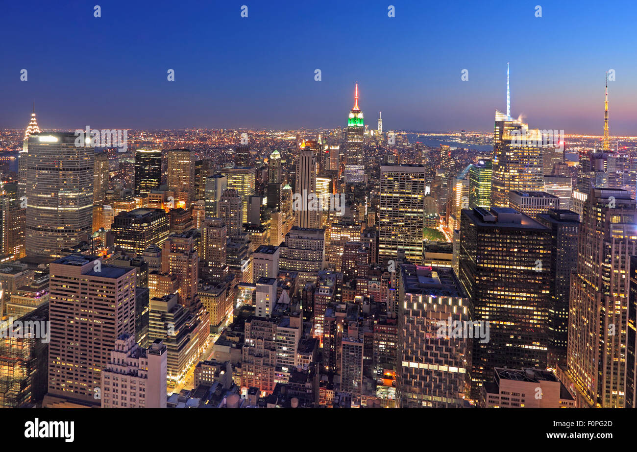 Skyline von New York an der Dämmerung, NY, USA Stockfoto