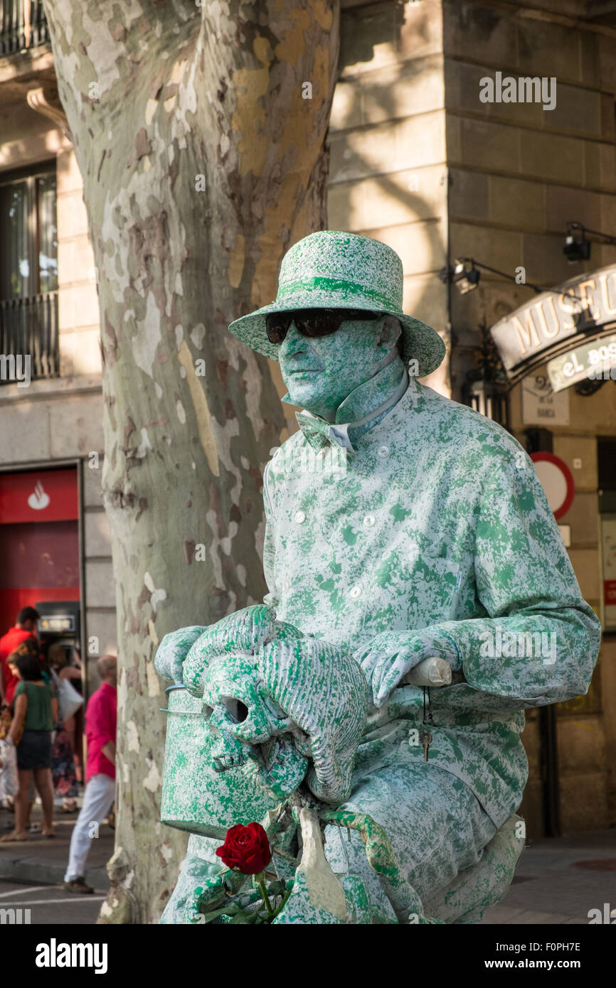 Menschliche Leben Statue Straßenkünstlern auf La Rambla, La Ramblas, Straße, Barcelona, Katalanisch, Katalonien, Spanien. Stockfoto