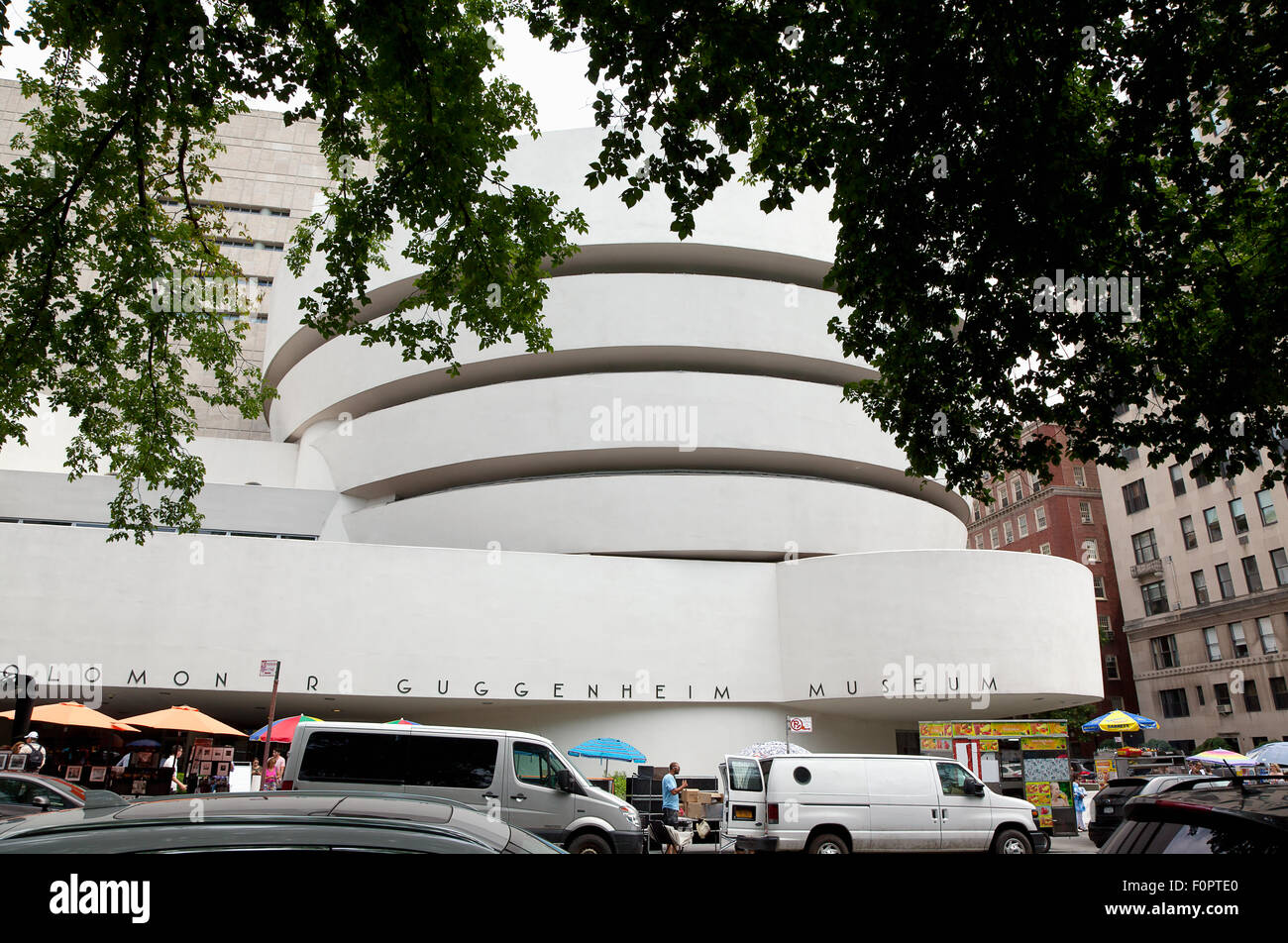 USA, Staat New York, New York City, Manhattan, Exterieur des Solomon R Guggenheim Museums auf der 5th Avenue. Stockfoto