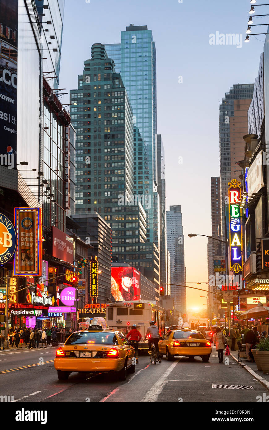 New York City, Verkehr auf die 42 Nd Street Stockfoto