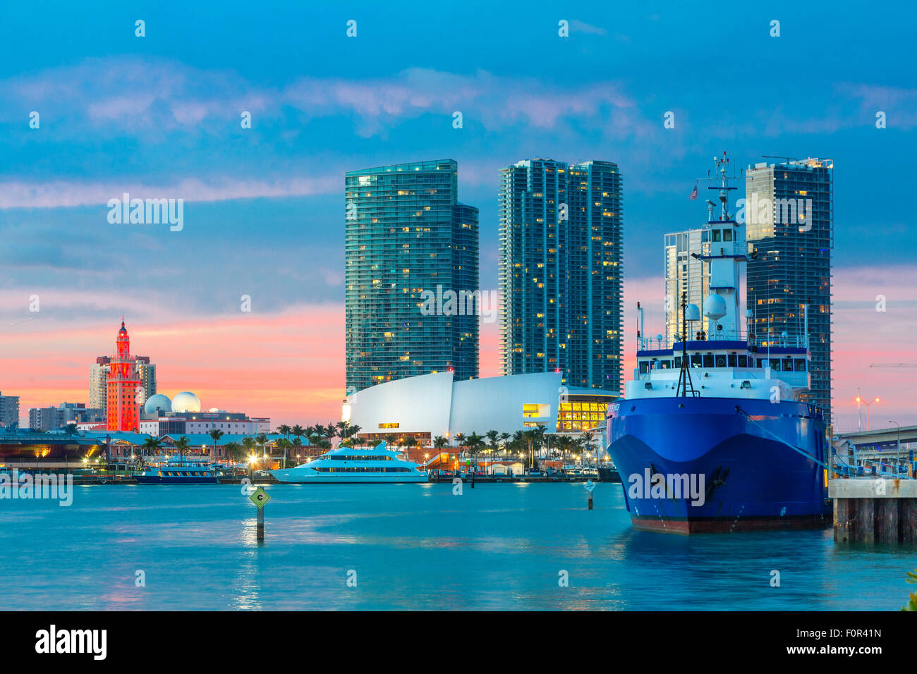 Florida, Miami Skyline bei Sonnenuntergang Stockfoto
