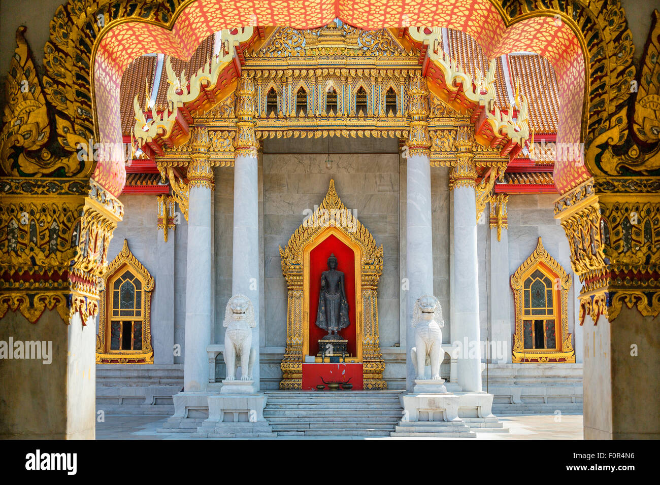 Thailand, Bangkok, Wat Benchamabophit ("Marmortempel") Stockfoto