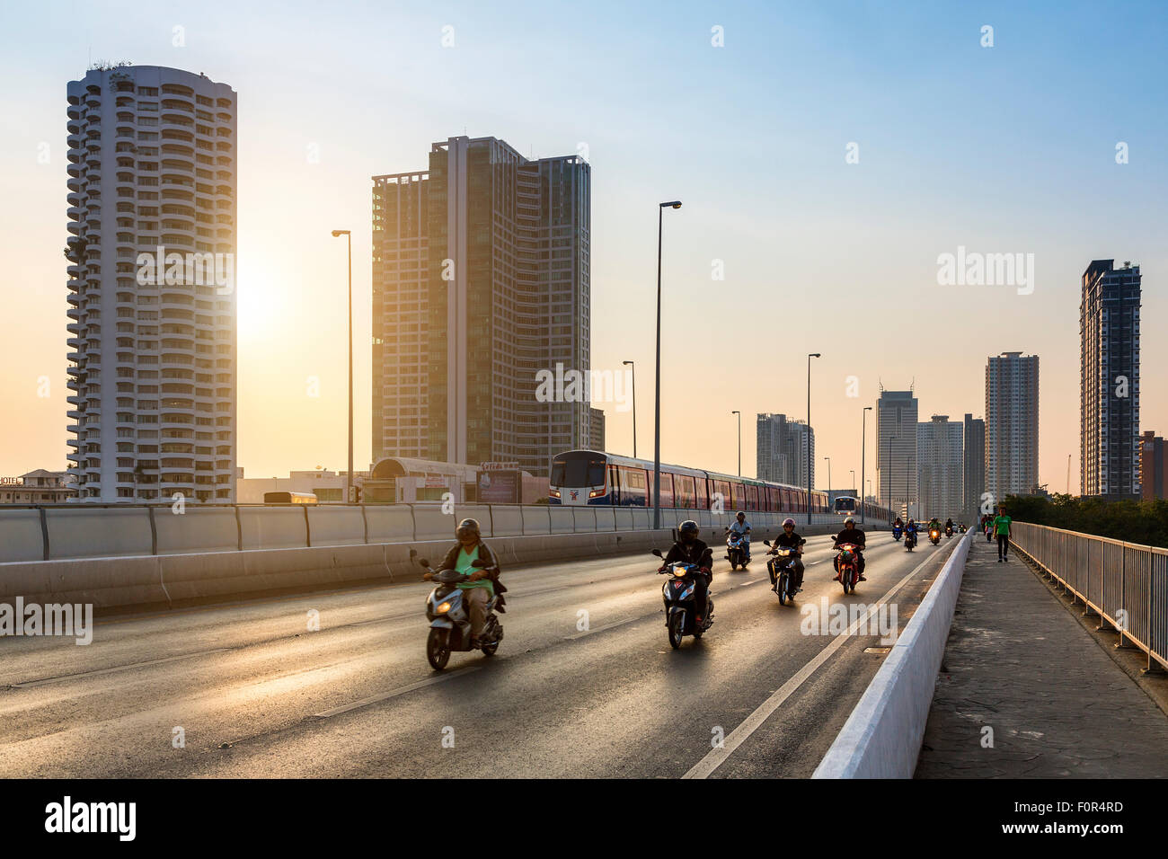 Thailand, Bangkok, Somdedprajaotaksinmahalad Brücke Stockfoto