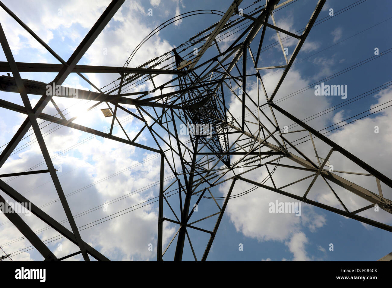 Strommasten in die Lammermuir Hügel. Stockfoto