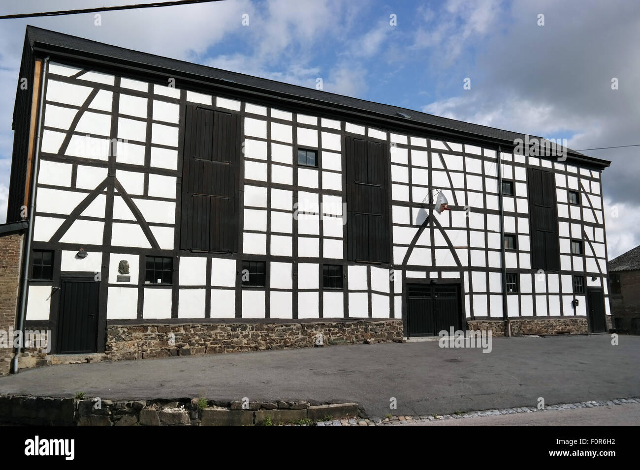 Timberframed Scheune in Stavelot, Belgien Stockfoto