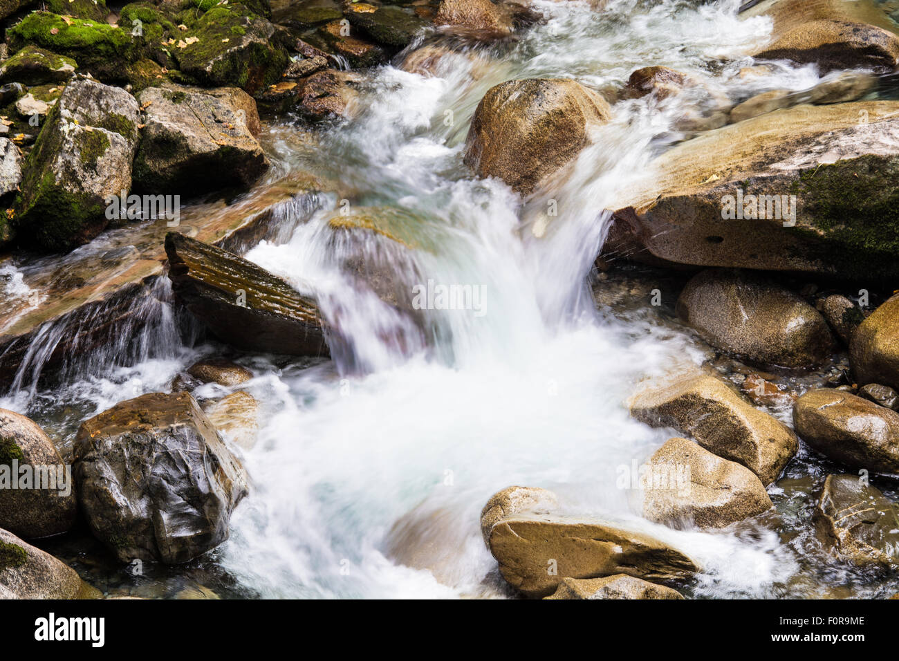 Die Kraft des Wassers in der Natur Stockfoto