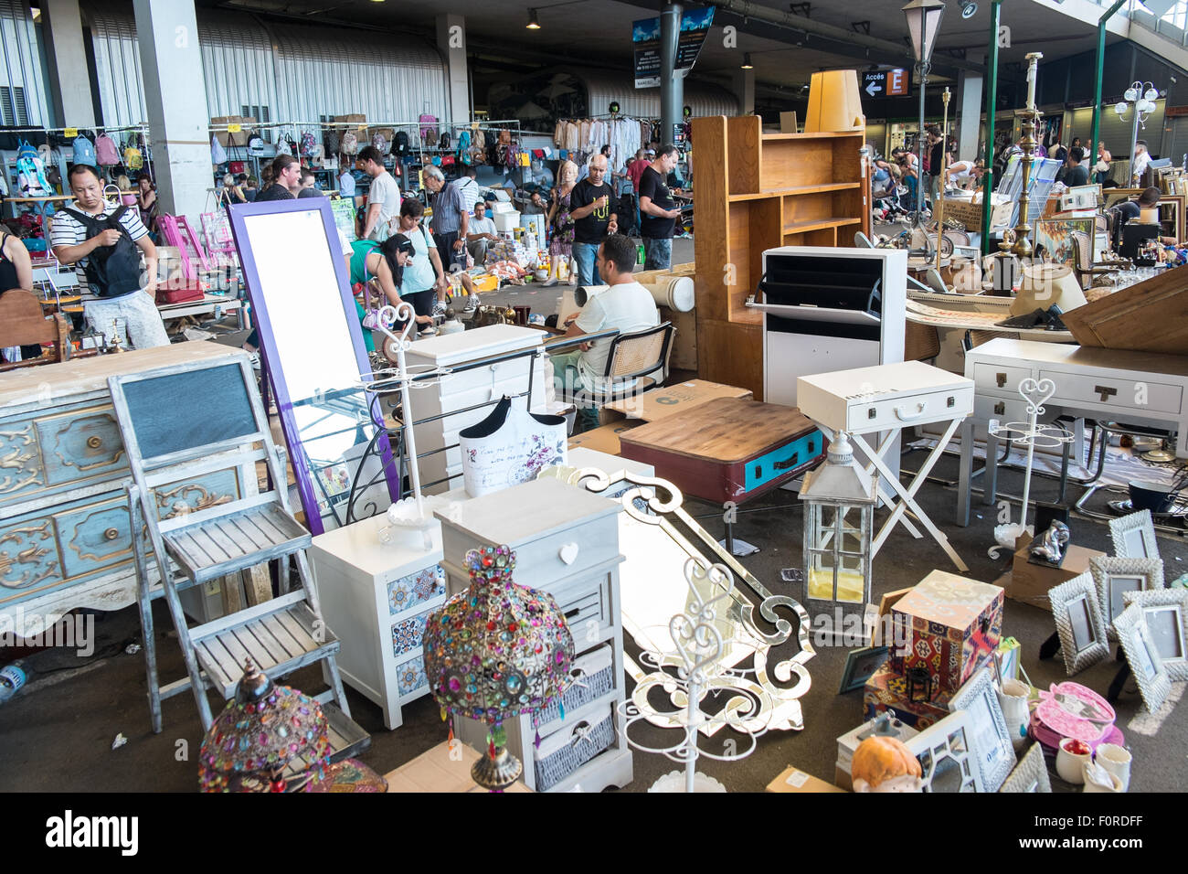 Bei Els Encants Open-Air-Flohmarkt, Anbieter und Gebrauchtwaren, Barcelona, Spanien Stockfoto