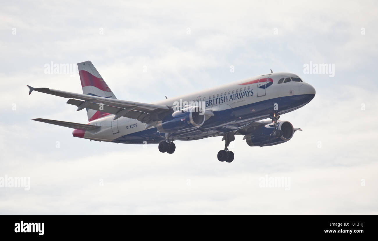 Flughafen London Heathrow Ankunft British Airways www.alamy.de