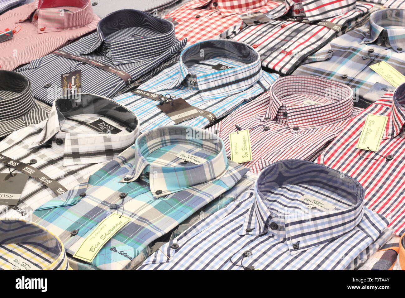 Gefälschte t-Shirts zum Verkauf Stockfoto