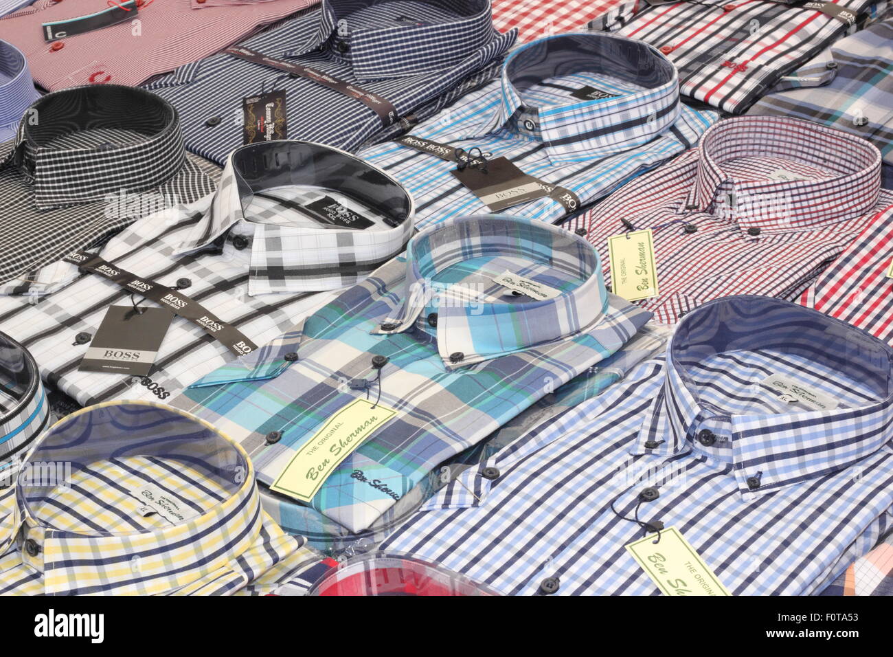 Gefälschte t-Shirts zum Verkauf Stockfoto