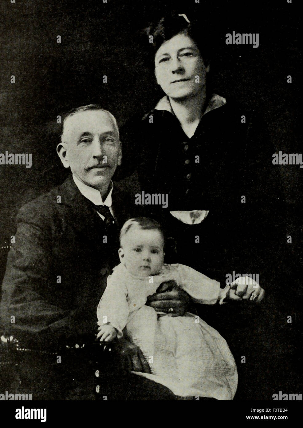 Australische Premier und Familie.  Es wurde versucht, William M Hughes, australische Premier, in seinem Haus in New Victoria, Australien im ersten Weltkrieg zu ermorden Stockfoto