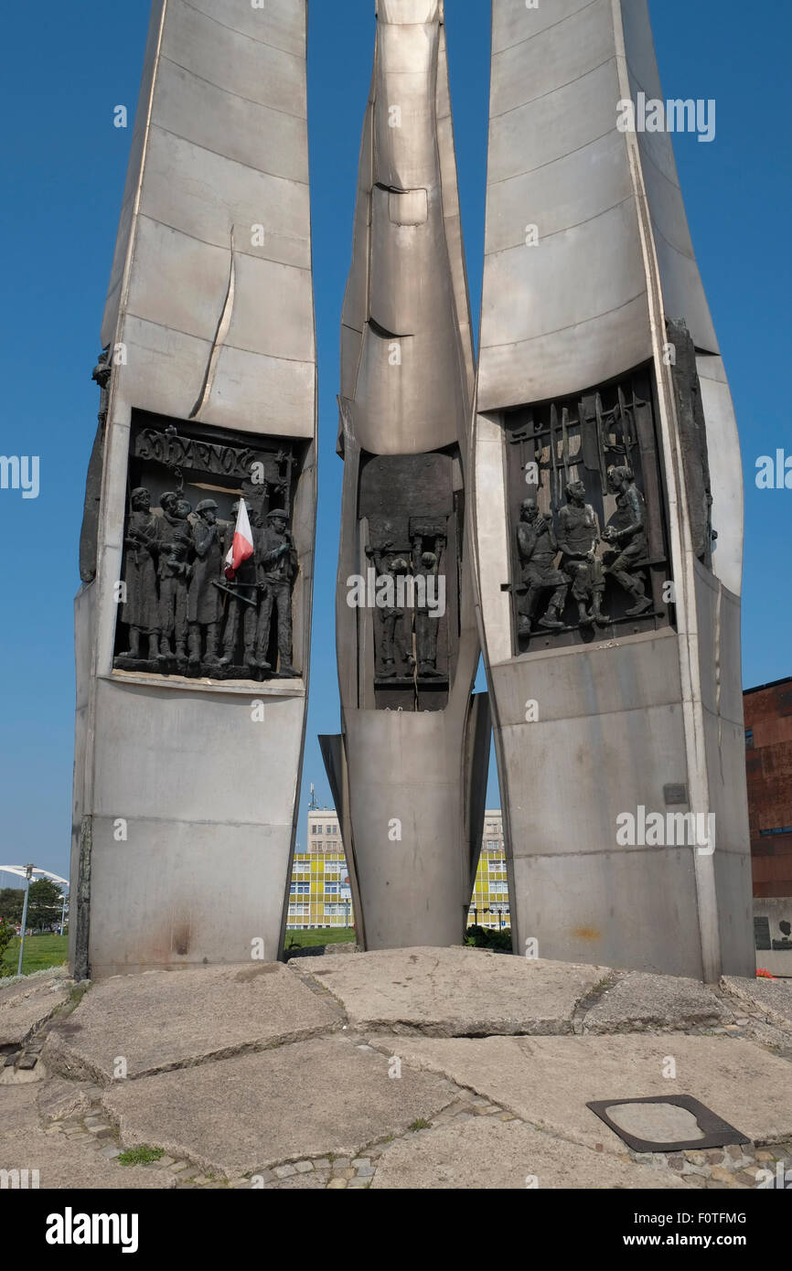 Das Denkmal für die gefallenen Werft Arbeiter 1970, Solidarität Square, Danzig, Polen. Stockfoto Das Denkmal für die gefallenen Werft Arbeiter 1970, Solidarität Square, Danzig, Polen. Stockfoto