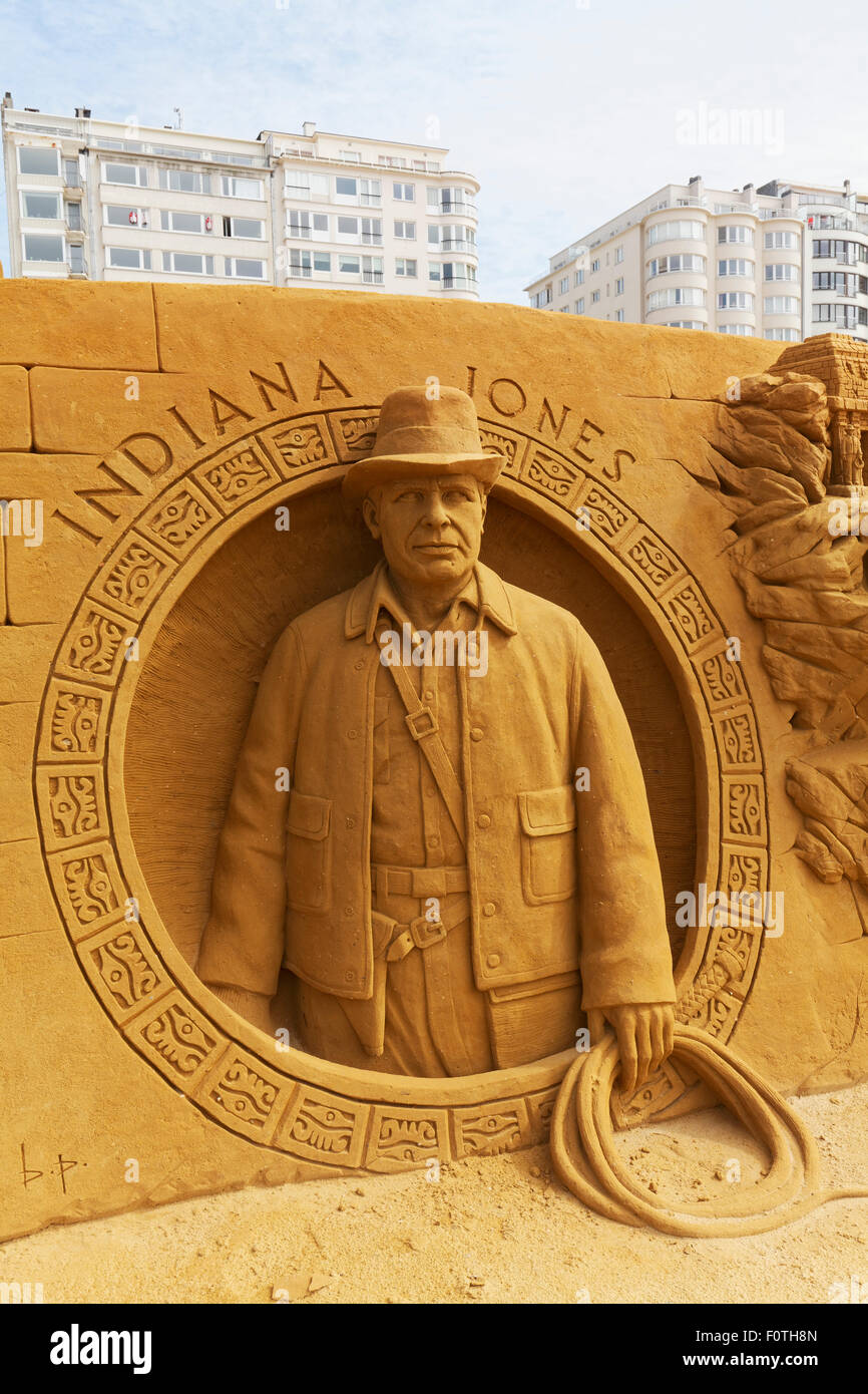 Harrison Ford als Indiana Jones, sand Skulptur, Sand Skulptur fest gefroren Sommer Sonne, Oostende, West-Flandern, Belgien Stockfoto