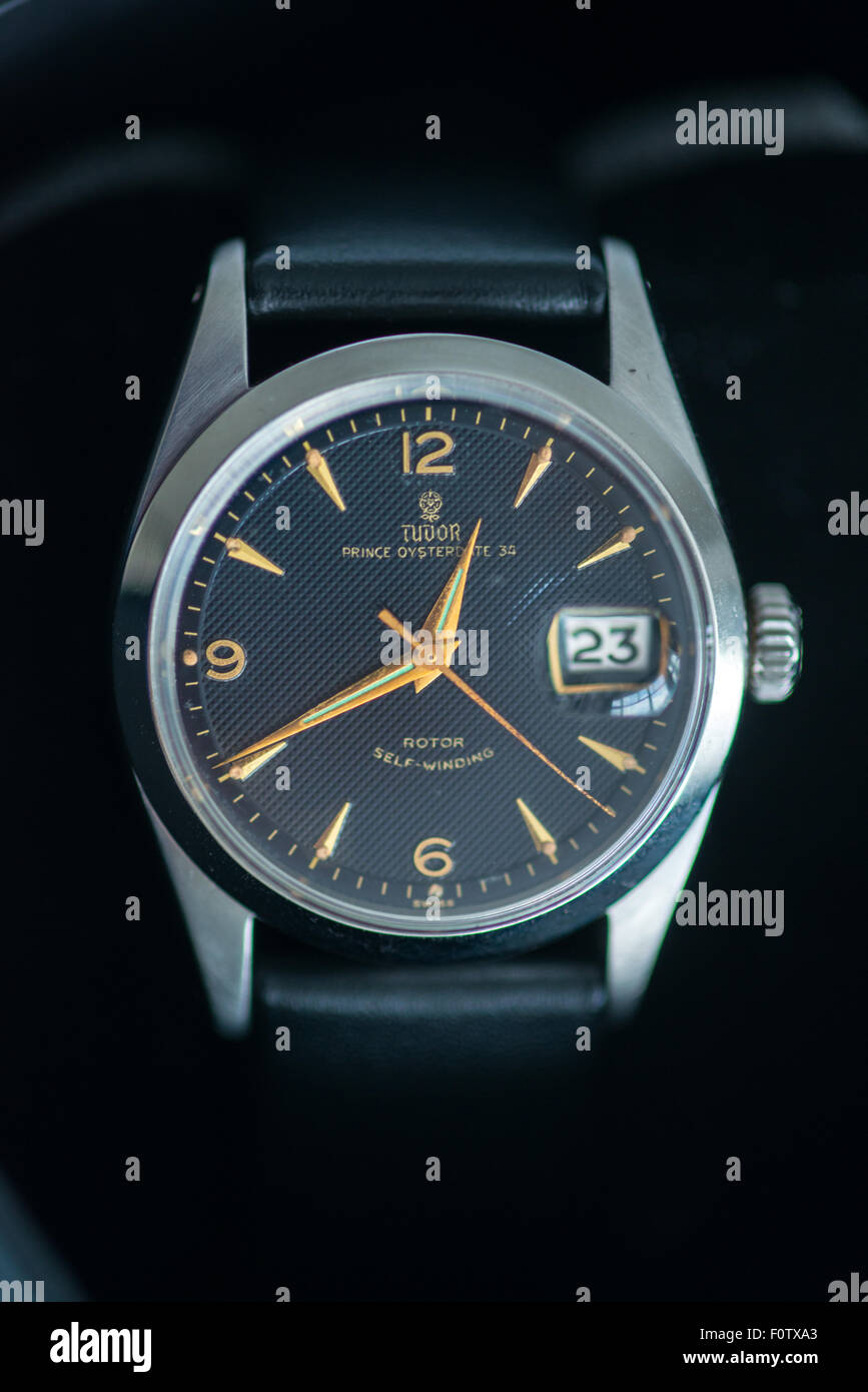 Jahrgang 1950 automatische Tudor Prince Oysterdate 34 mit schwarzen Waben-Zifferblatt und Roulette Datumszahlen. Stockfoto