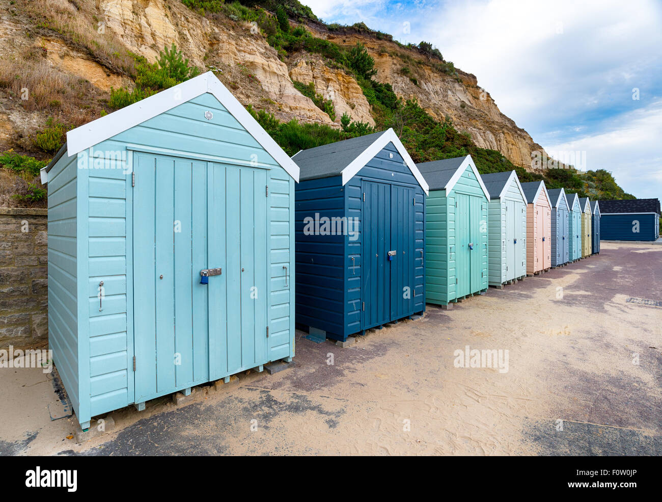 Strandhütten in Bournemouth Stockfoto